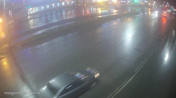 Остановка Детская художественная школа в сторону пр. Ленина, парковка ТРЦ Кей