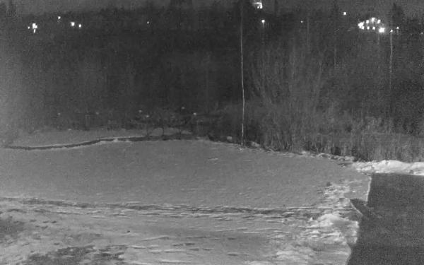 Площадка у пруда СРЦ «Горка»