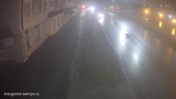 От остановки Детская художественная школа в сторону ул. Гоголя