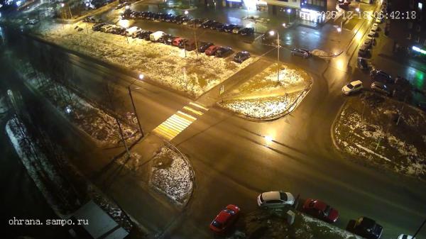Камера пешеходный переход в районе Попова 12 и ЖК Каскад