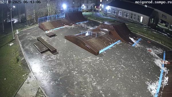 Площадка скейтеров камера 2