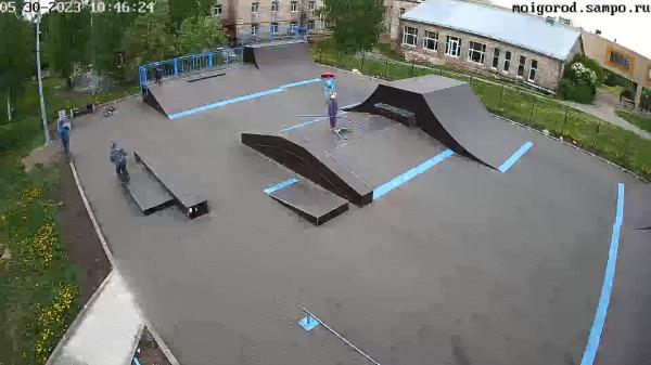 Площадка скейтеров камера 2